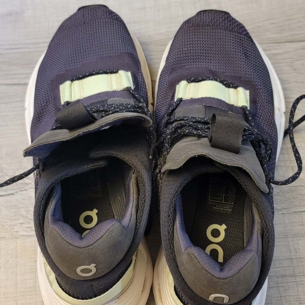On Cloudnova Eclipse Meadow Running Shoes - Picture 6 of 8